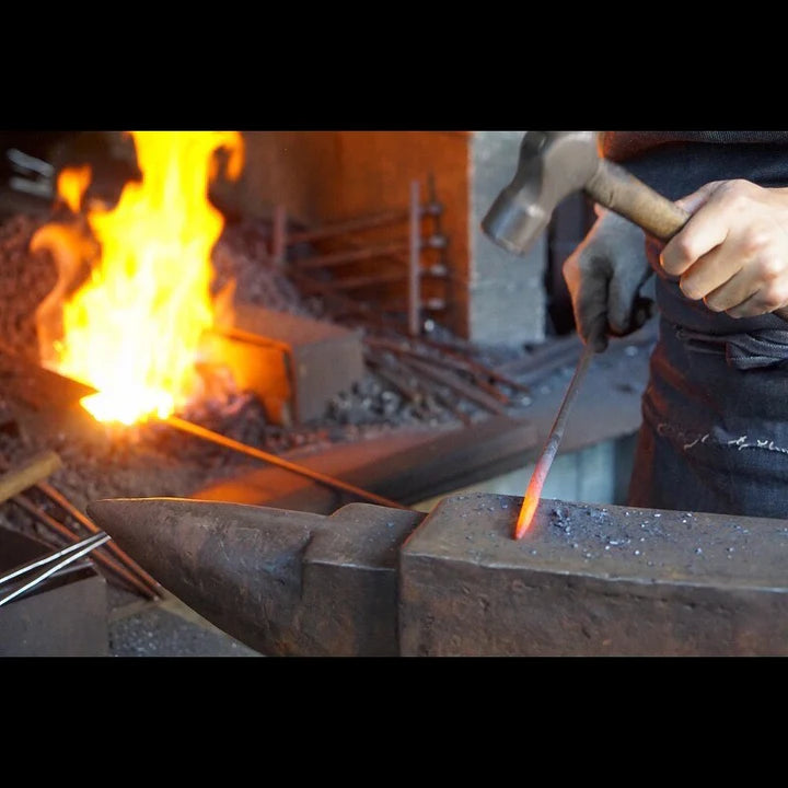 Iron Candle Holder (for 14–17cm candles)