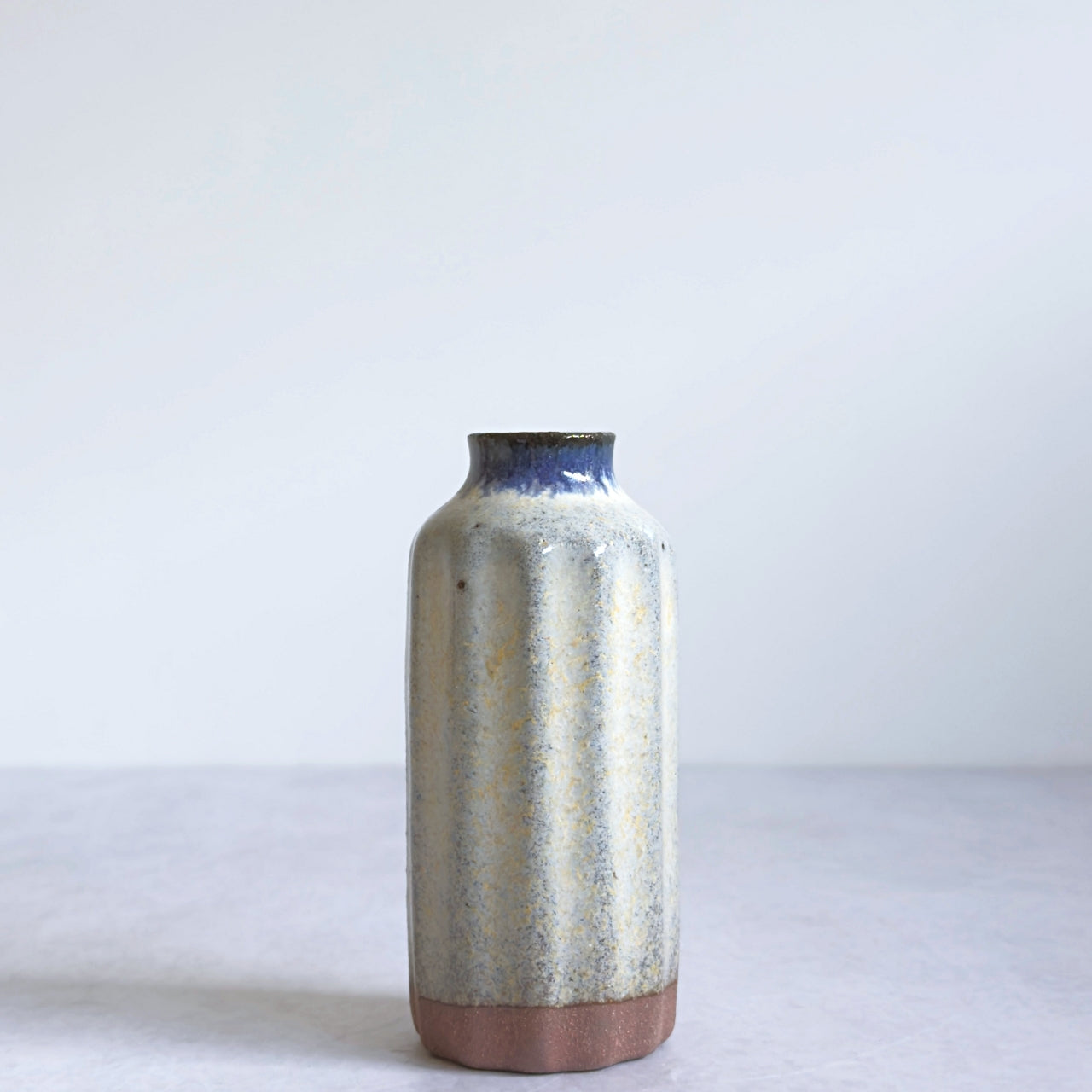 Small Vase & Dried Posy Gift Set - Ivory and Indigo no.2