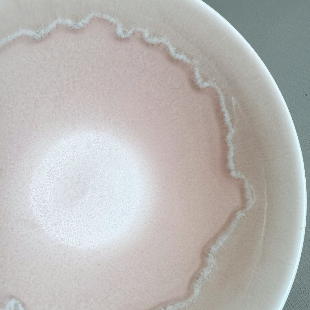 Sinkogama handcrafted bowl in charming pastel pink and blue colour, made in Gifu, Japan. Unique three-glaze design, adds durability. Available at Toka Ceramics.Sinkogama handcrafted medium bowl in charming pastel pink and blue colour, made in Gifu, Japan. Unique three-glaze design, adds durability. Available at Toka Ceramics.