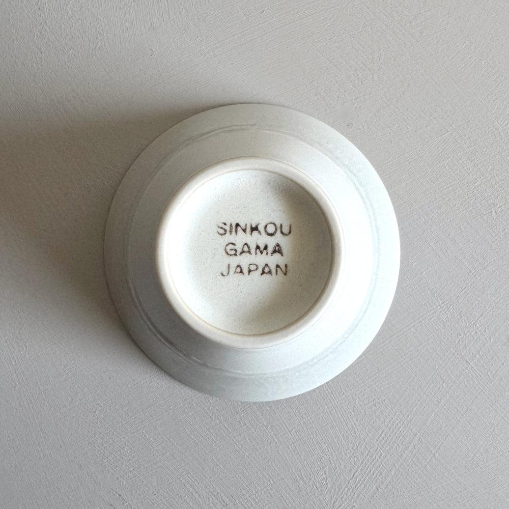 Japanese Soribachi Small Yuki Ceramic Bowl in Elegant White Color – Handcrafted Excellence from Japan, Available at Toka Ceramics