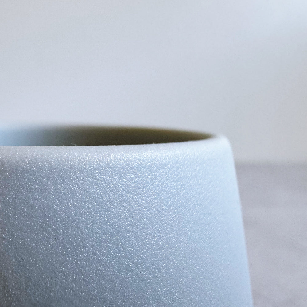 Frustum Shiroai yū (白藍釉) Teapot & Cup Set