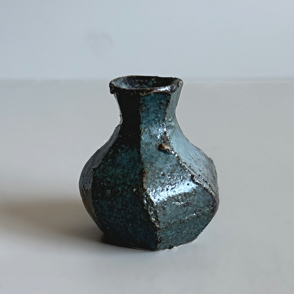 Tiny stem vase, handcrafted by Koito Pottery in Takayama, Gifu prefecture. Available at Toka Ceramics.