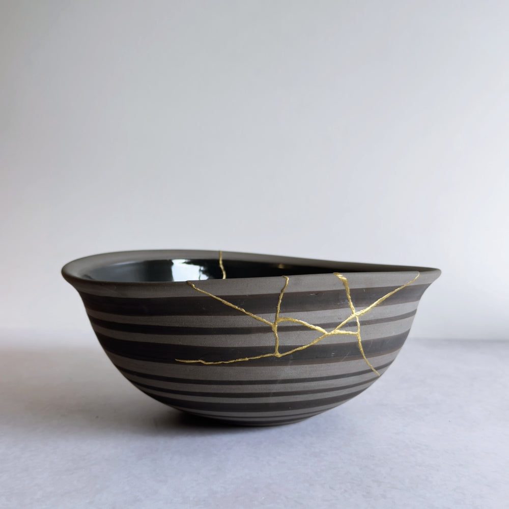Kintsugi - Shigaraki Ware Tawami Deep Bowl