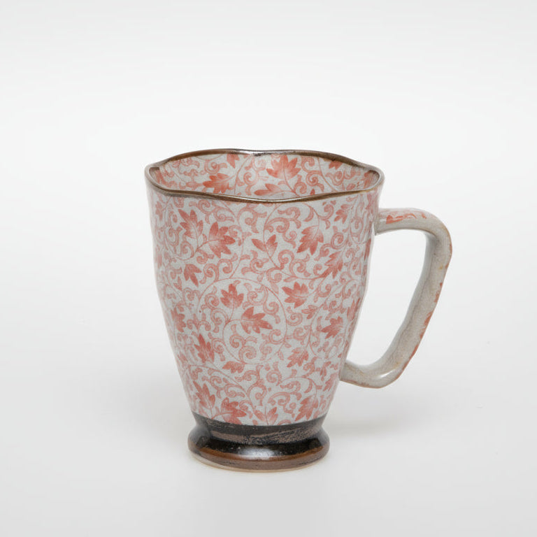 Japanese large mug with red karakusa pattern.