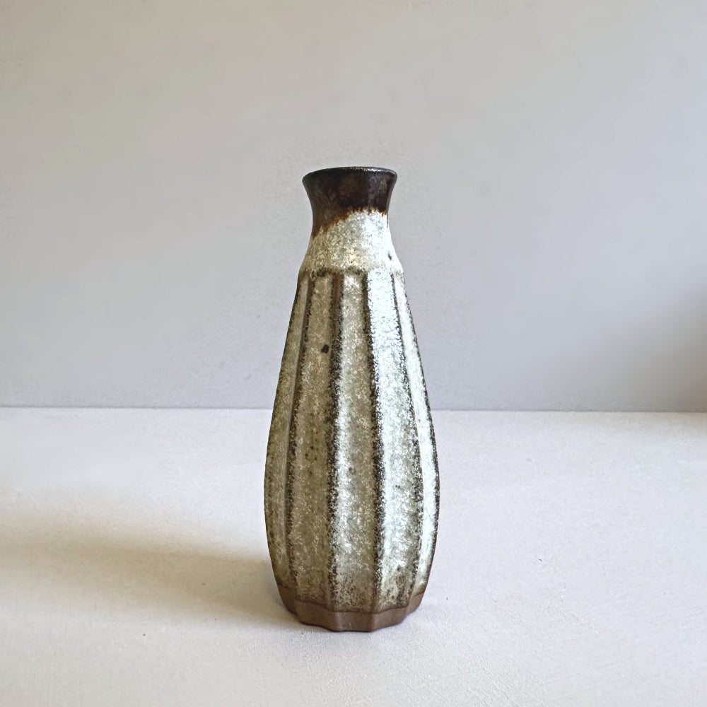 Small pottery stem vase with shinogi technique. Handcrafted in Hyogo, Japan. Tamba Ware. Available at Toka Ceramics.