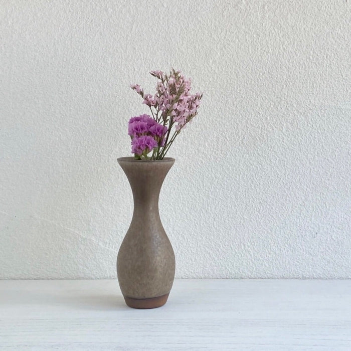 Shoyogama Small Vase & Dried Posy set - Chestnut no.1, available at Toka Ceramics