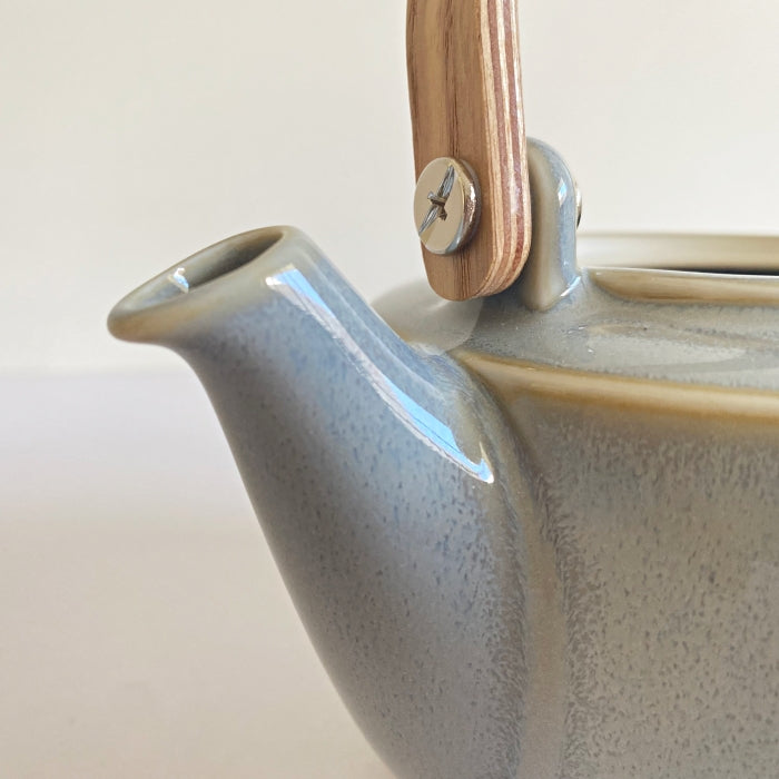 SYO Japanese tea pot with wooden handle-Ash. Mino Ware. Made in Japan. Available at Toka Ceramics.