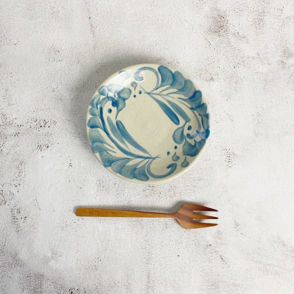 Yachimun Yonamine Pastel Blue small plate, handcrafted in Okinawa, Japan. Available at Toka Ceramics.